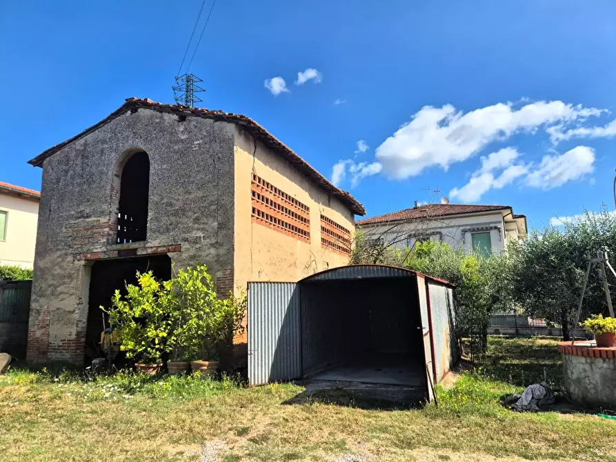 Immagine 5 di Deposito in vendita  a Fucecchio