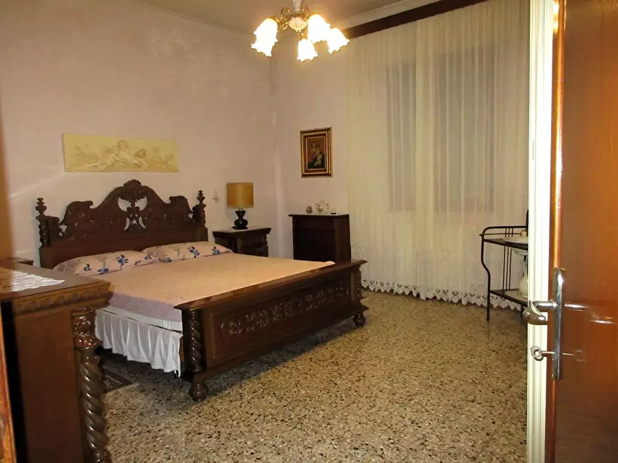 Immagine 2 di Appartamento in vendita  a Empoli