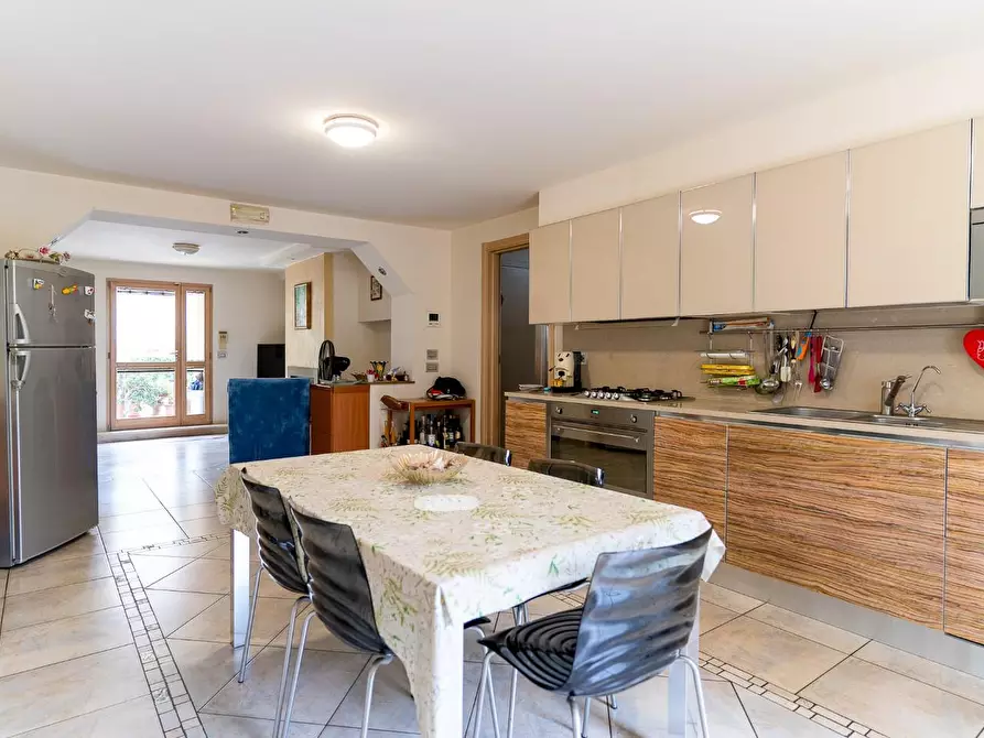 Immagine 4 di Villa in vendita  a Vinci