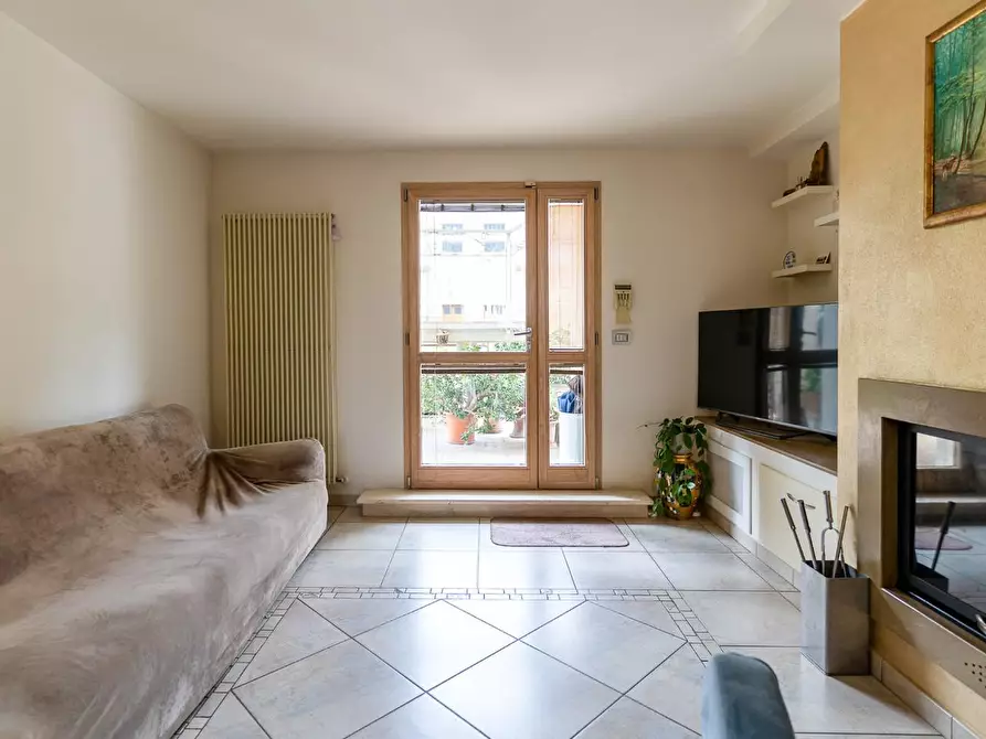 Immagine 8 di Villa in vendita  a Vinci