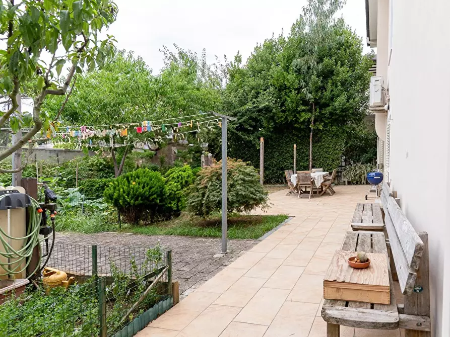 Immagine 52 di Villa in vendita  a Vinci