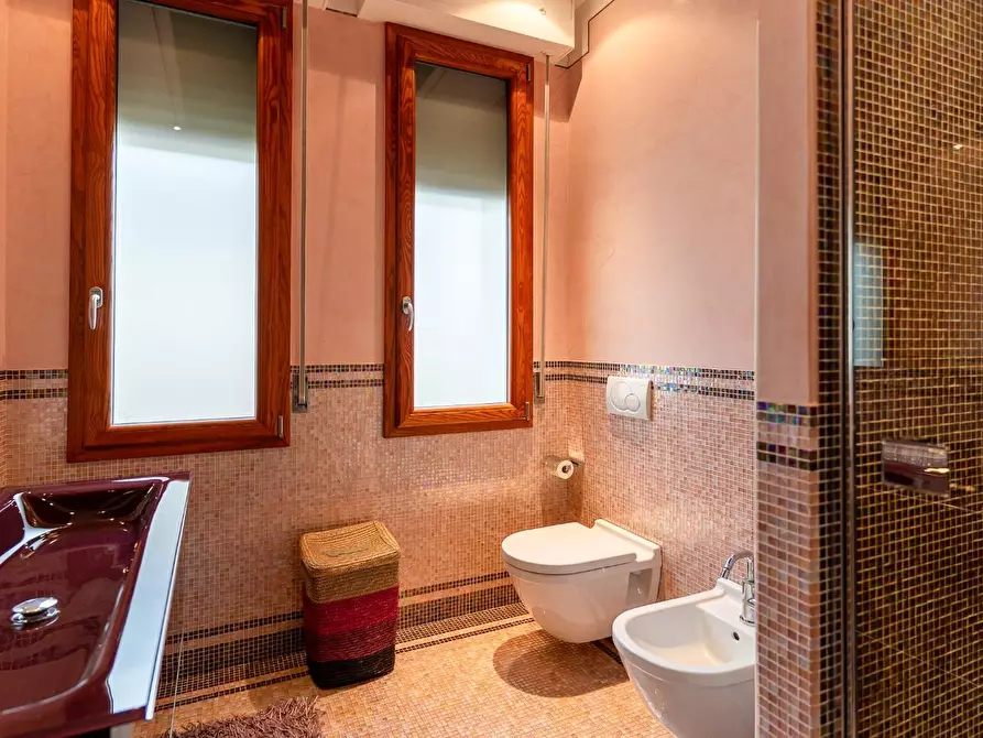 Immagine 44 di Villa in vendita  a Vinci