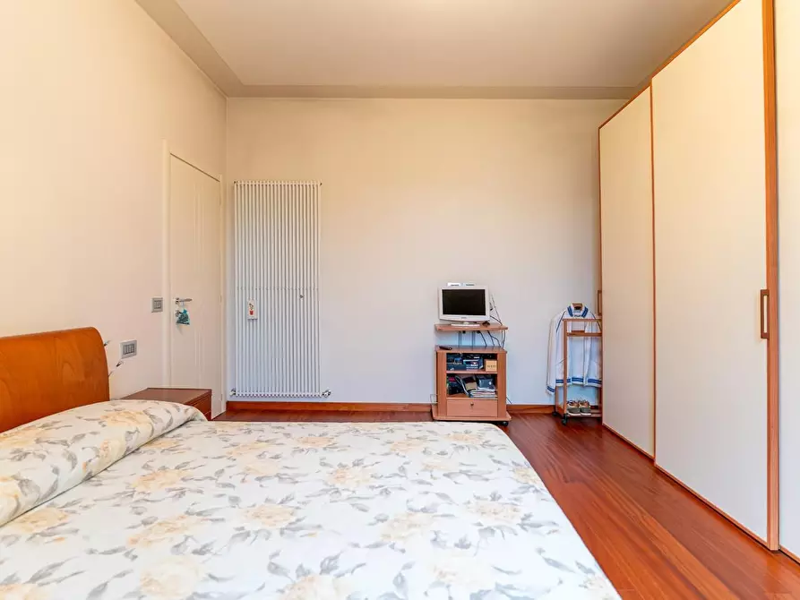 Immagine 23 di Villa in vendita  a Vinci