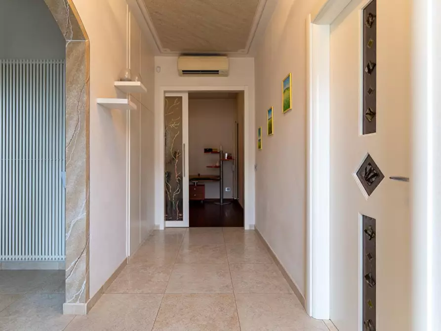 Immagine 36 di Villa in vendita  a Vinci