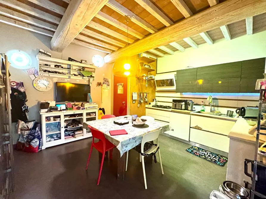 Immagine 18 di Casa colonica in vendita  a Vinci