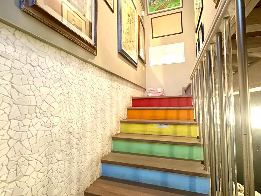 Immagine 22 di Casa colonica in vendita  a Vinci