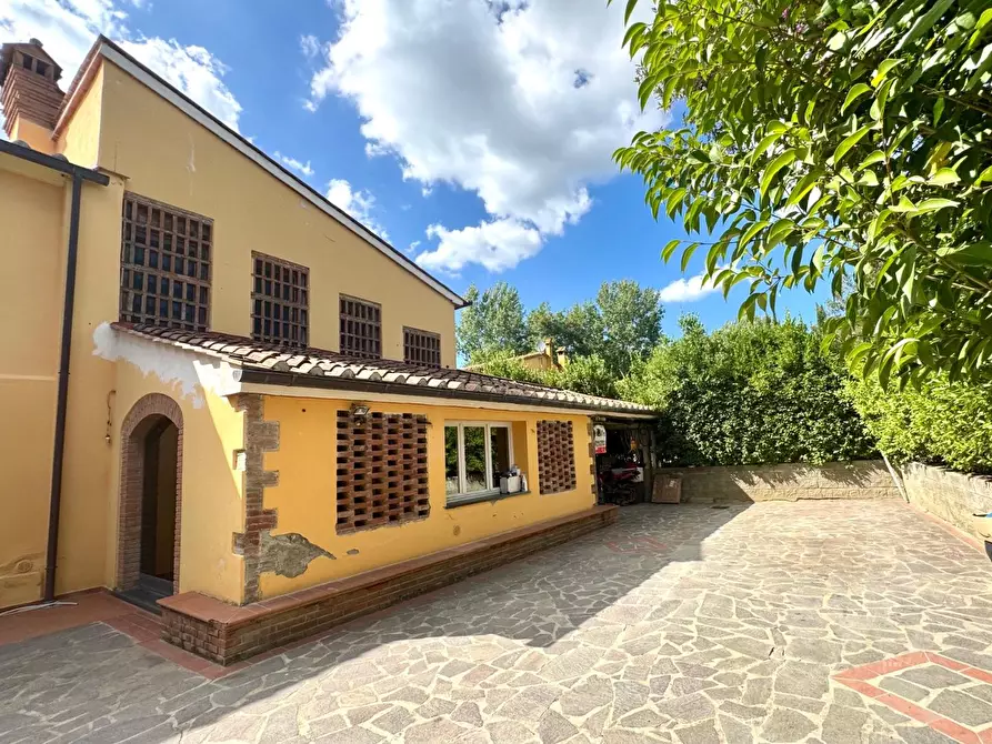 Immagine 3 di Casa colonica in vendita  a Vinci