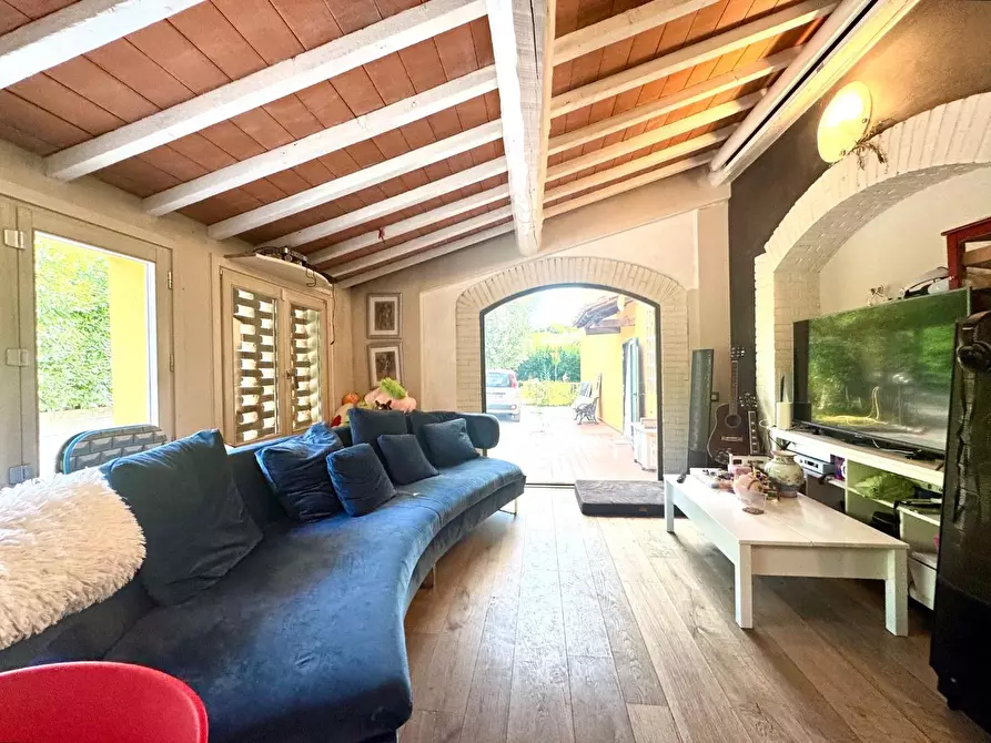 Immagine 17 di Casa colonica in vendita  a Vinci