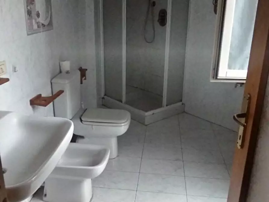 Immagine 18 di Appartamento in vendita  a Massa