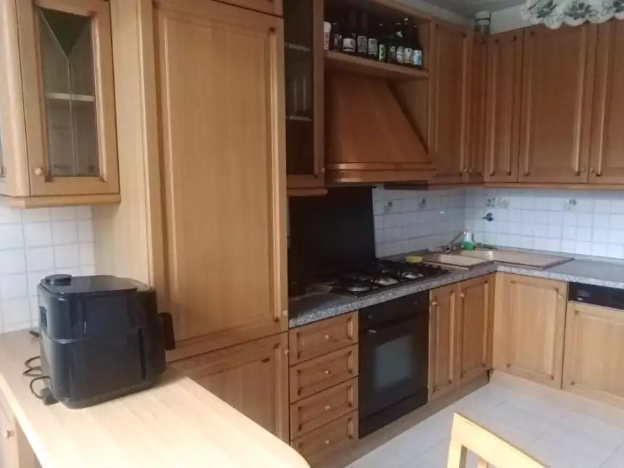 Immagine 4 di Appartamento in vendita  a Massa