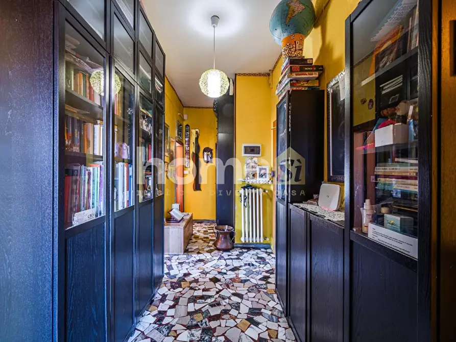 Immagine 2 di Appartamento in vendita  a Bologna