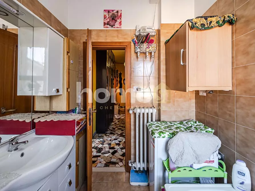 Immagine 17 di Appartamento in vendita  a Bologna