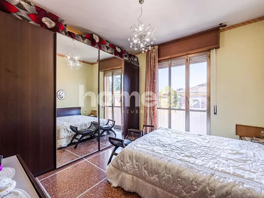 Immagine 3 di Appartamento in vendita  a Bologna