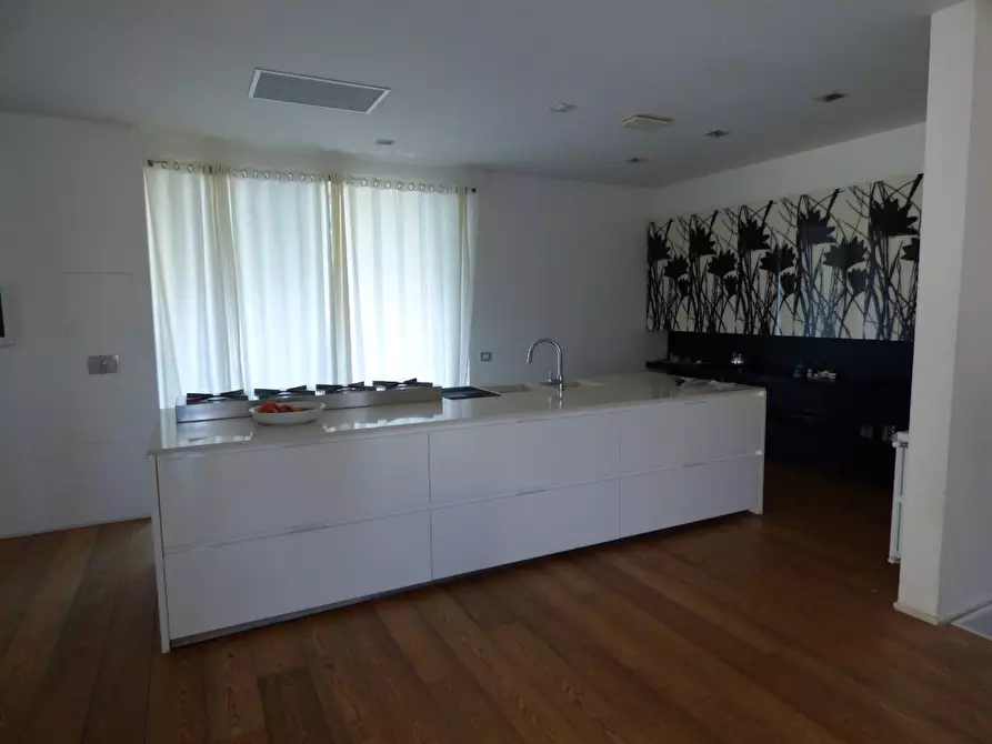 Immagine 5 di Villa in vendita  a Campiglia Marittima