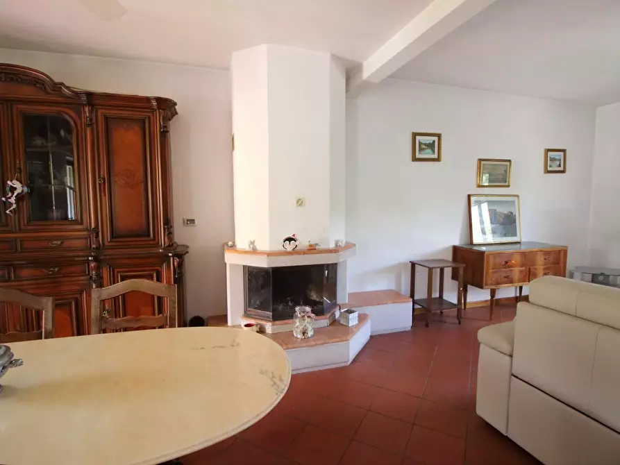 Immagine 38 di Appartamento in vendita  a Lucca