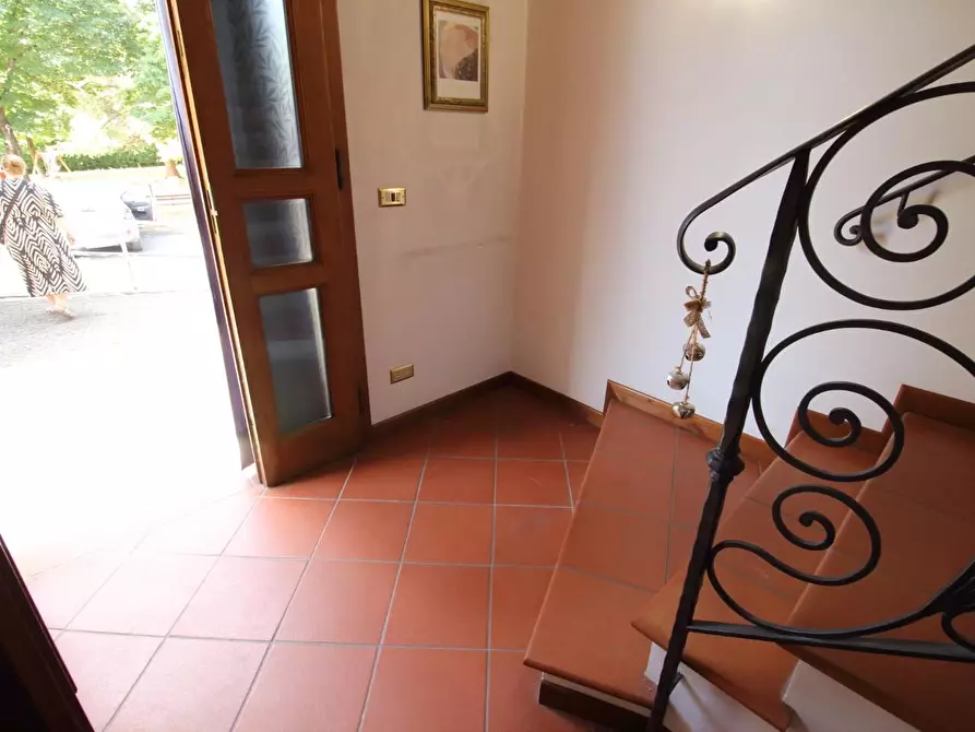 Immagine 3 di Appartamento in vendita  a Lucca