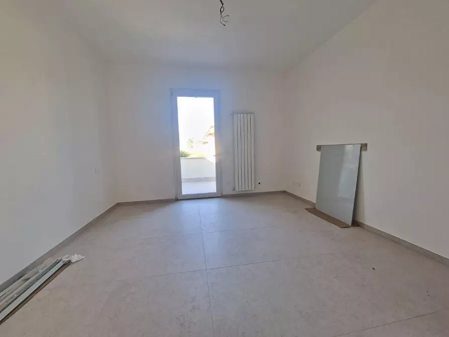 Immagine 28 di Villetta a schiera in vendita  a Carrara