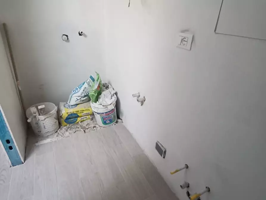 Immagine 42 di Villetta a schiera in vendita  a Carrara