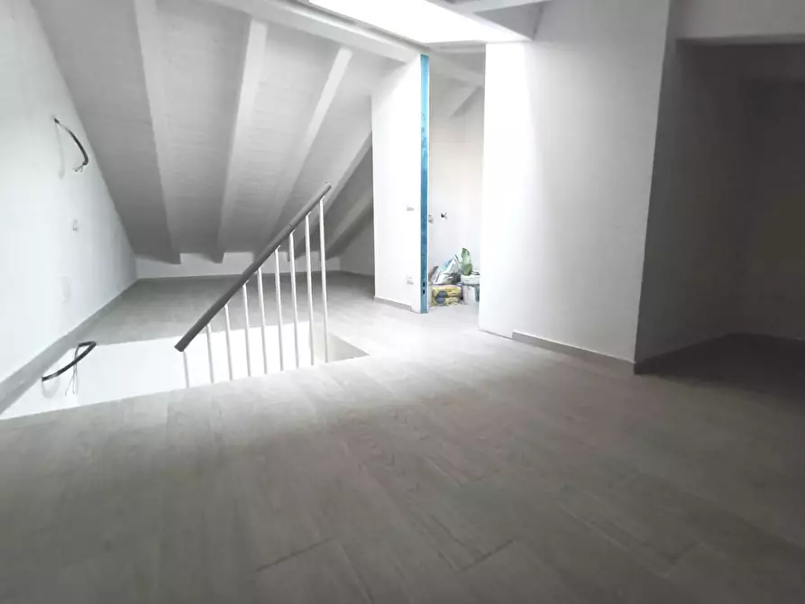 Immagine 38 di Villetta a schiera in vendita  a Carrara