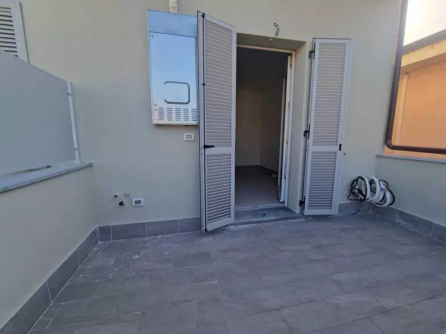 Immagine 36 di Villetta a schiera in vendita  a Carrara