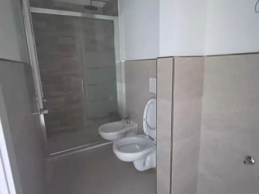 Immagine 20 di Villetta a schiera in vendita  a Carrara