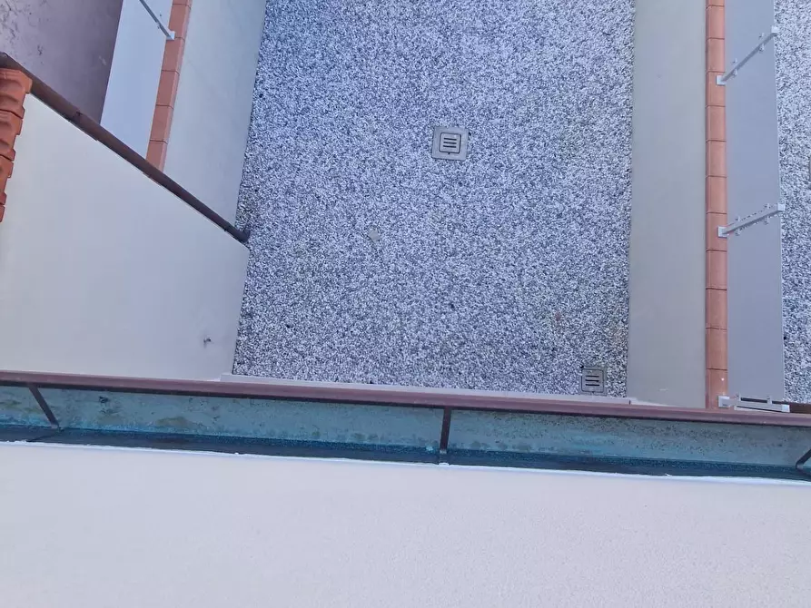 Immagine 49 di Villetta a schiera in vendita  a Carrara