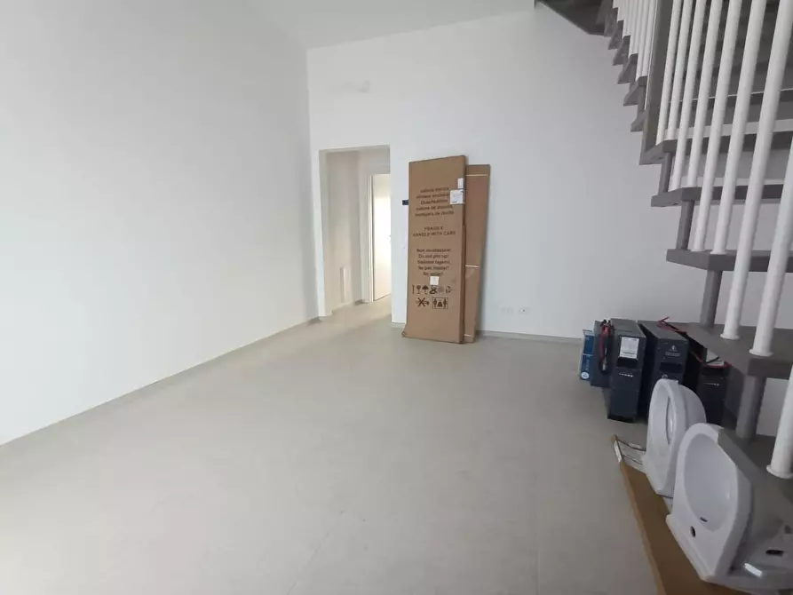 Immagine 14 di Villetta a schiera in vendita  a Carrara