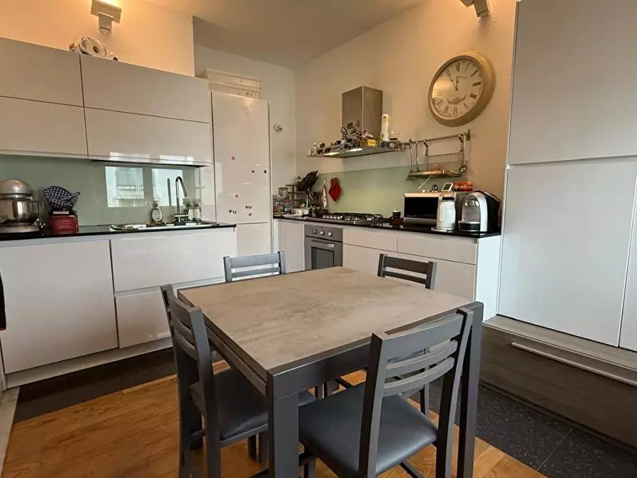 Immagine 9 di Appartamento in vendita  a Viareggio