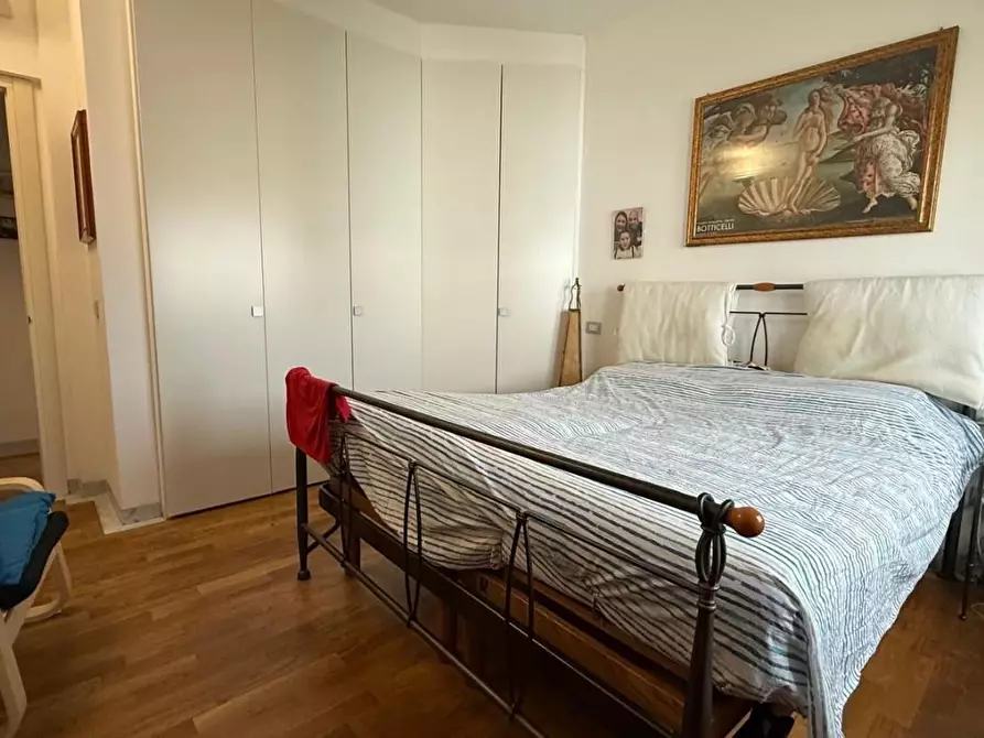 Immagine 18 di Appartamento in vendita  a Viareggio