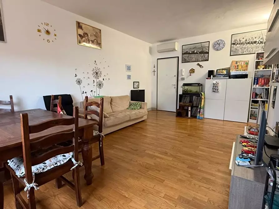 Immagine 6 di Appartamento in vendita  a Viareggio