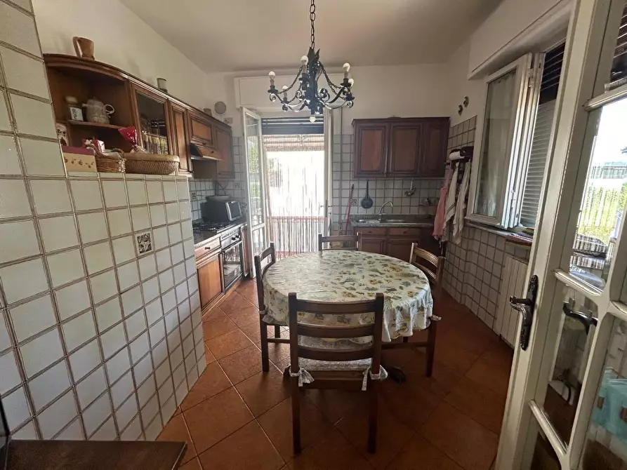 Immagine 12 di Villa in vendita  a Camaiore