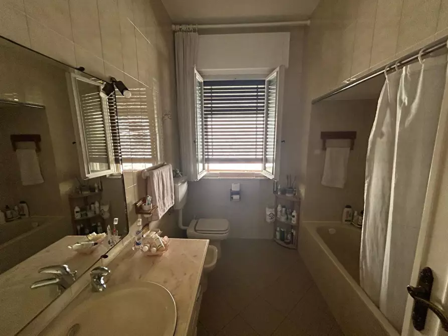 Immagine 23 di Villa in vendita  a Camaiore