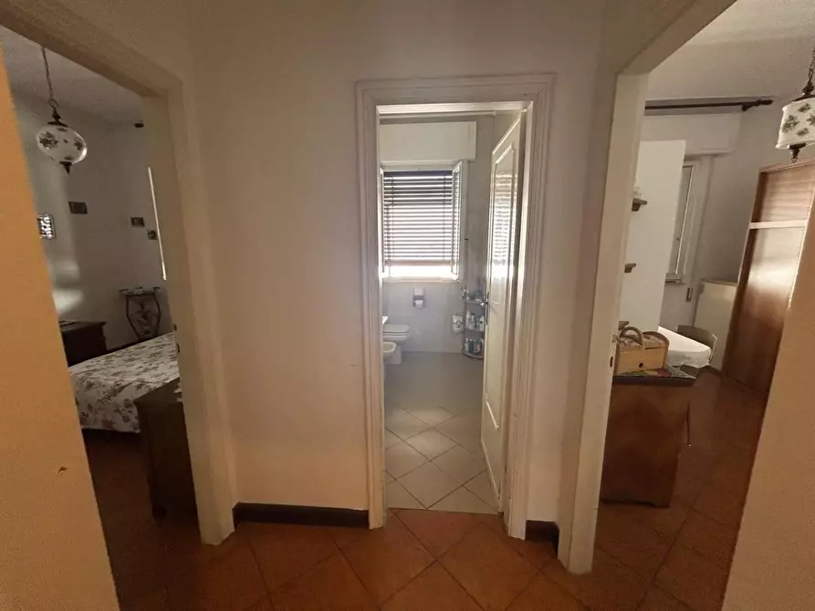 Immagine 26 di Villa in vendita  a Camaiore