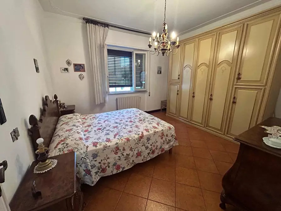 Immagine 14 di Villa in vendita  a Camaiore