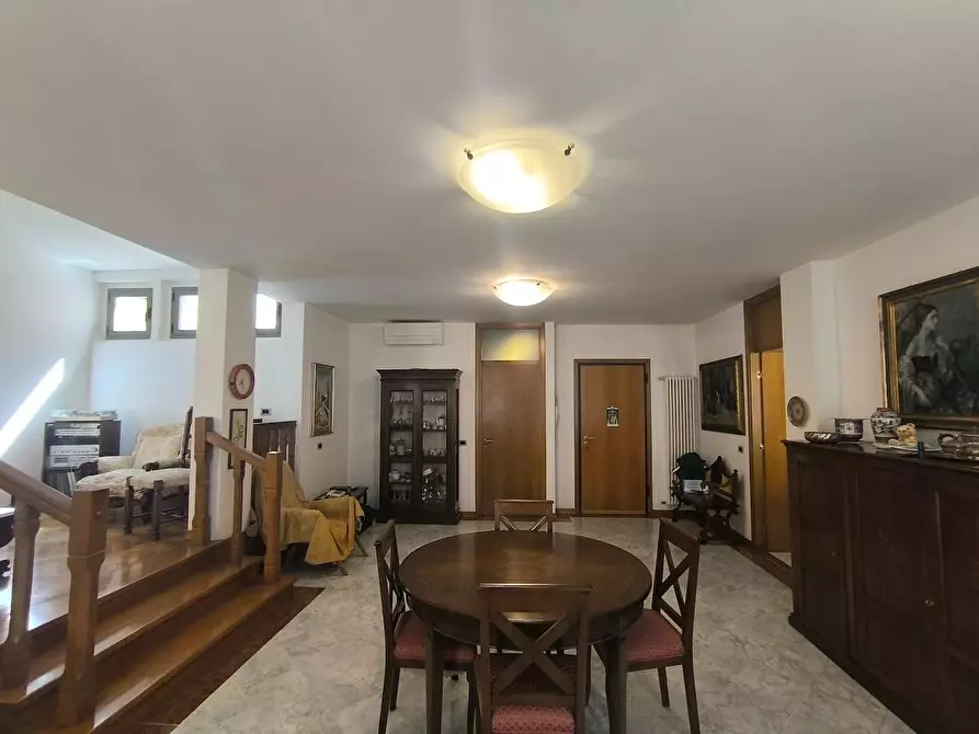 Immagine 21 di Appartamento in vendita  a Pisa