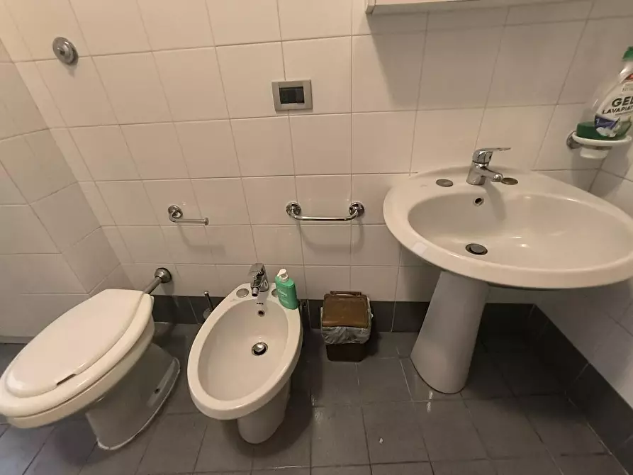 Immagine 69 di Appartamento in vendita  a Pisa