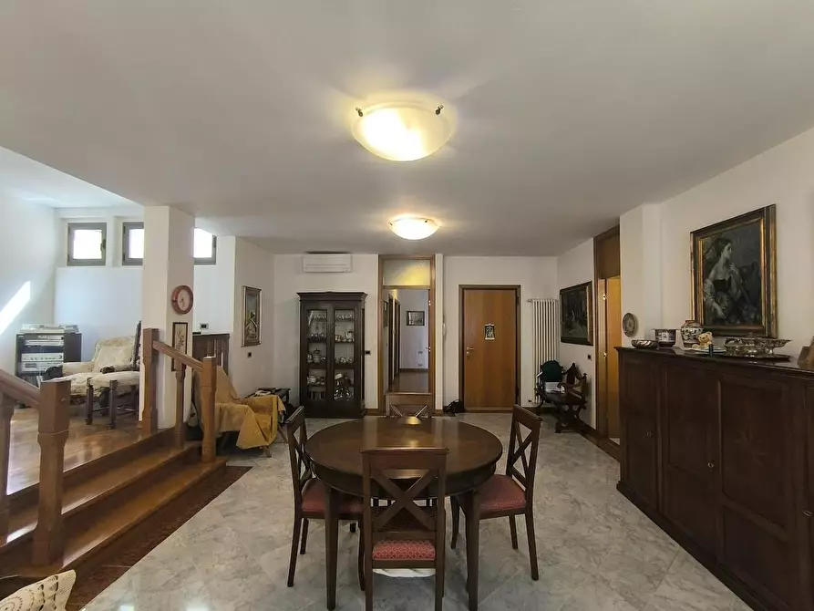 Immagine 17 di Appartamento in vendita  a Pisa