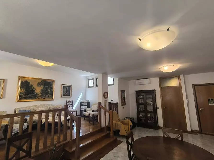 Immagine 22 di Appartamento in vendita  a Pisa