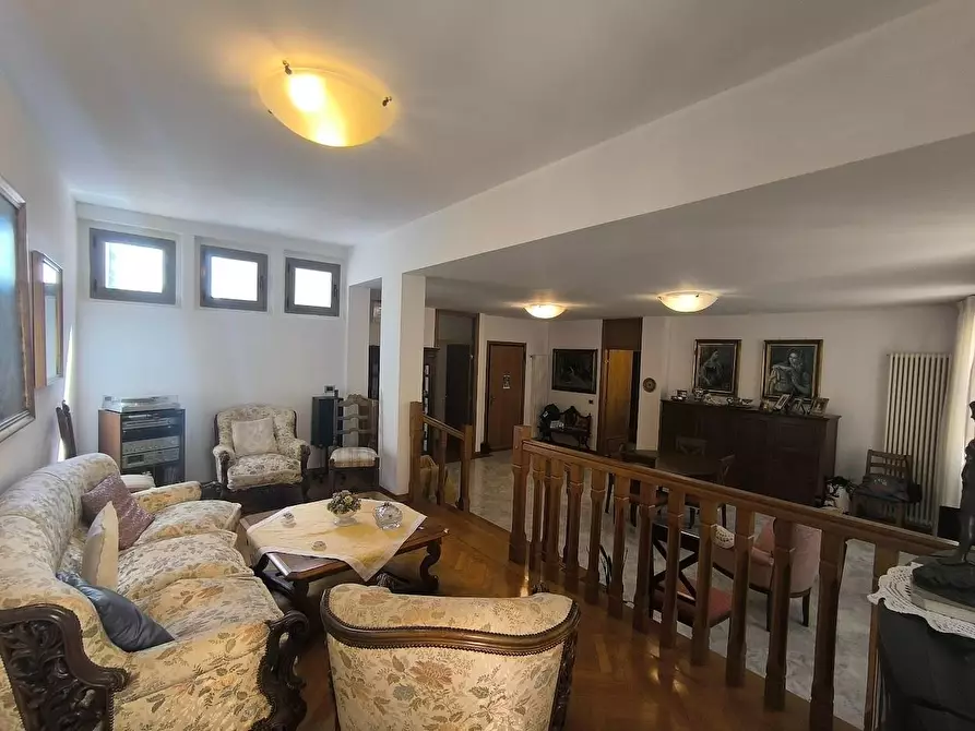 Immagine 12 di Appartamento in vendita  a Pisa