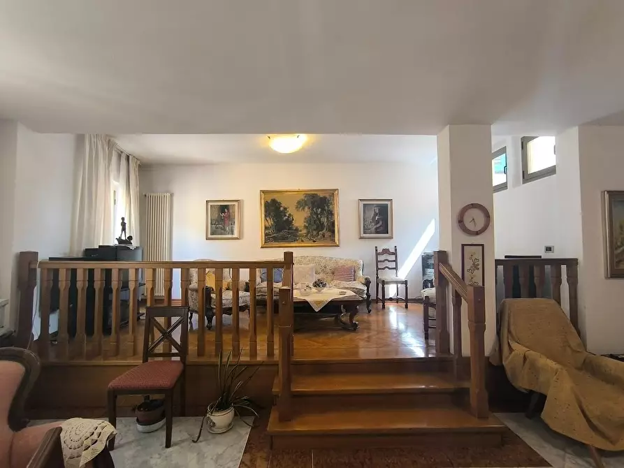 Immagine 2 di Appartamento in vendita  a Pisa