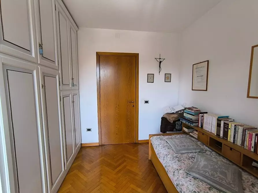 Immagine 43 di Appartamento in vendita  a Pisa