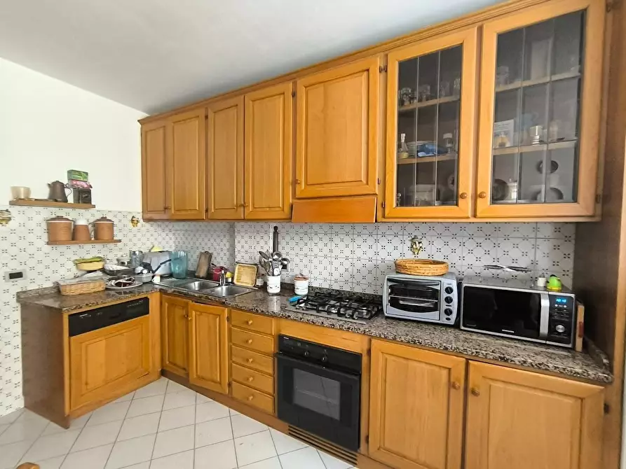 Immagine 71 di Appartamento in vendita  a Pisa