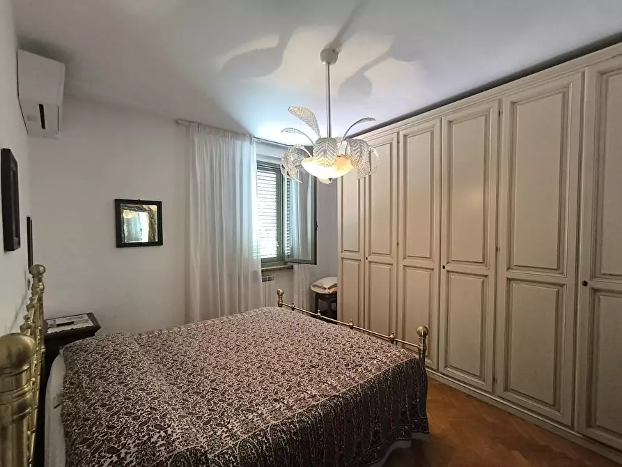 Immagine 48 di Appartamento in vendita  a Pisa