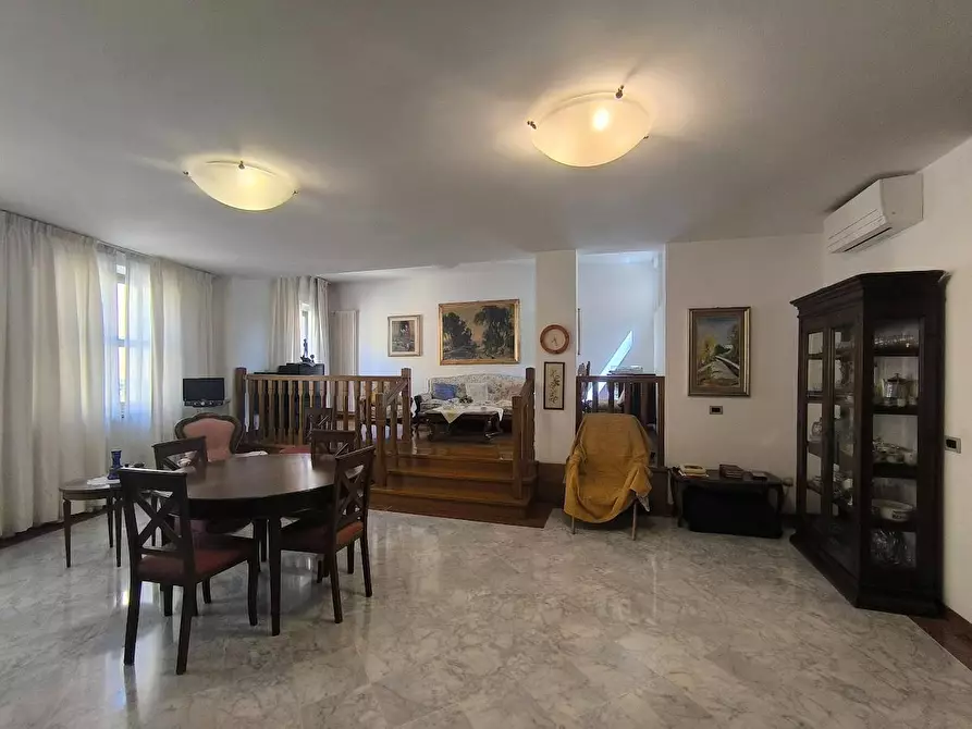 Immagine 4 di Appartamento in vendita  a Pisa