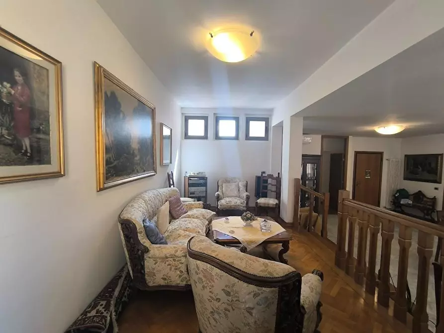 Immagine 13 di Appartamento in vendita  a Pisa