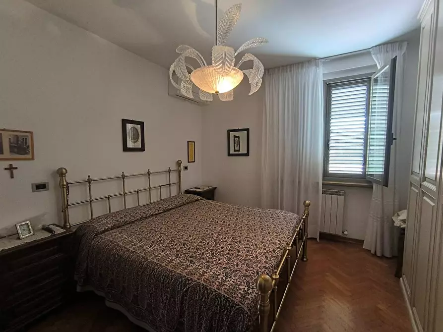 Immagine 51 di Appartamento in vendita  a Pisa