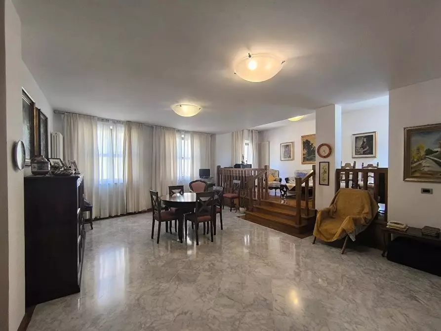 Immagine 10 di Appartamento in vendita  a Pisa