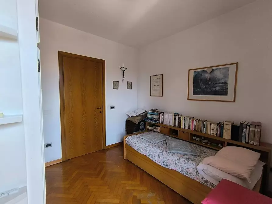 Immagine 42 di Appartamento in vendita  a Pisa