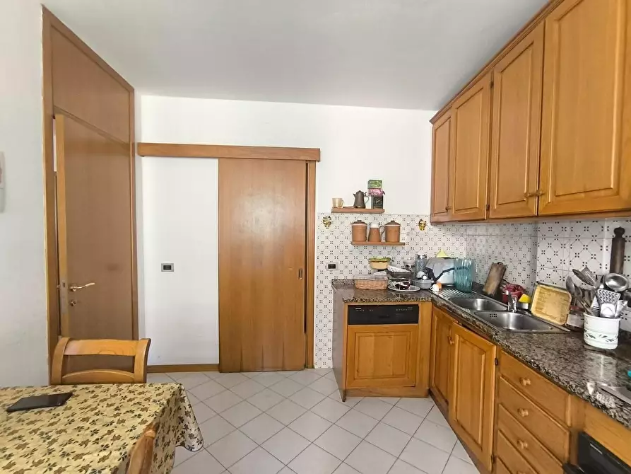 Immagine 70 di Appartamento in vendita  a Pisa