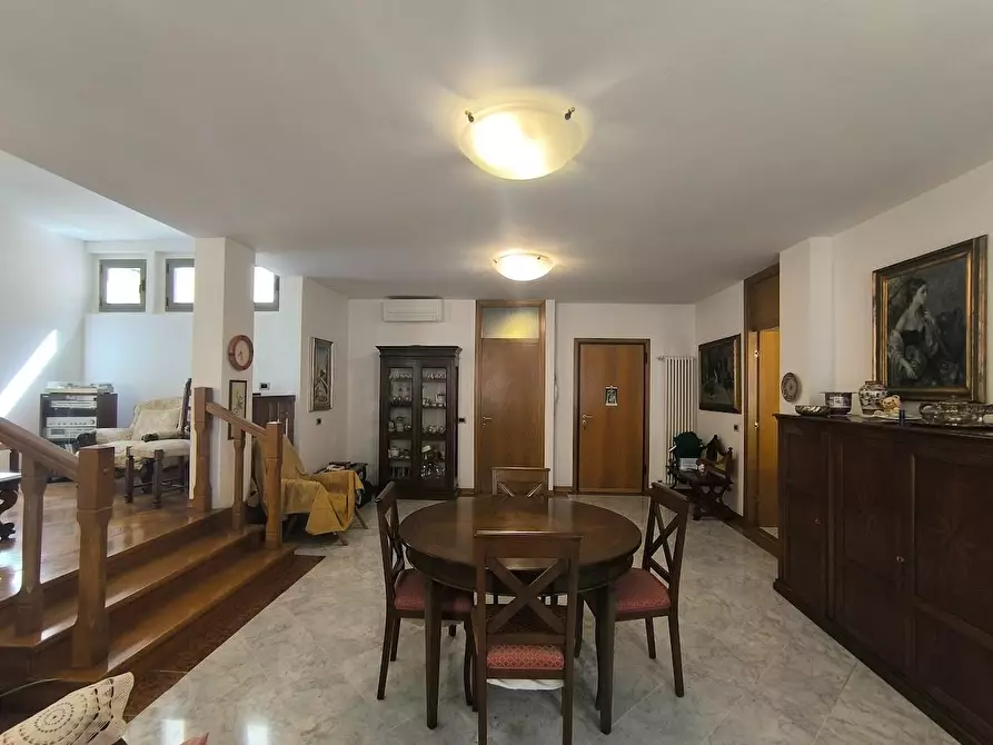 Immagine 19 di Appartamento in vendita  a Pisa